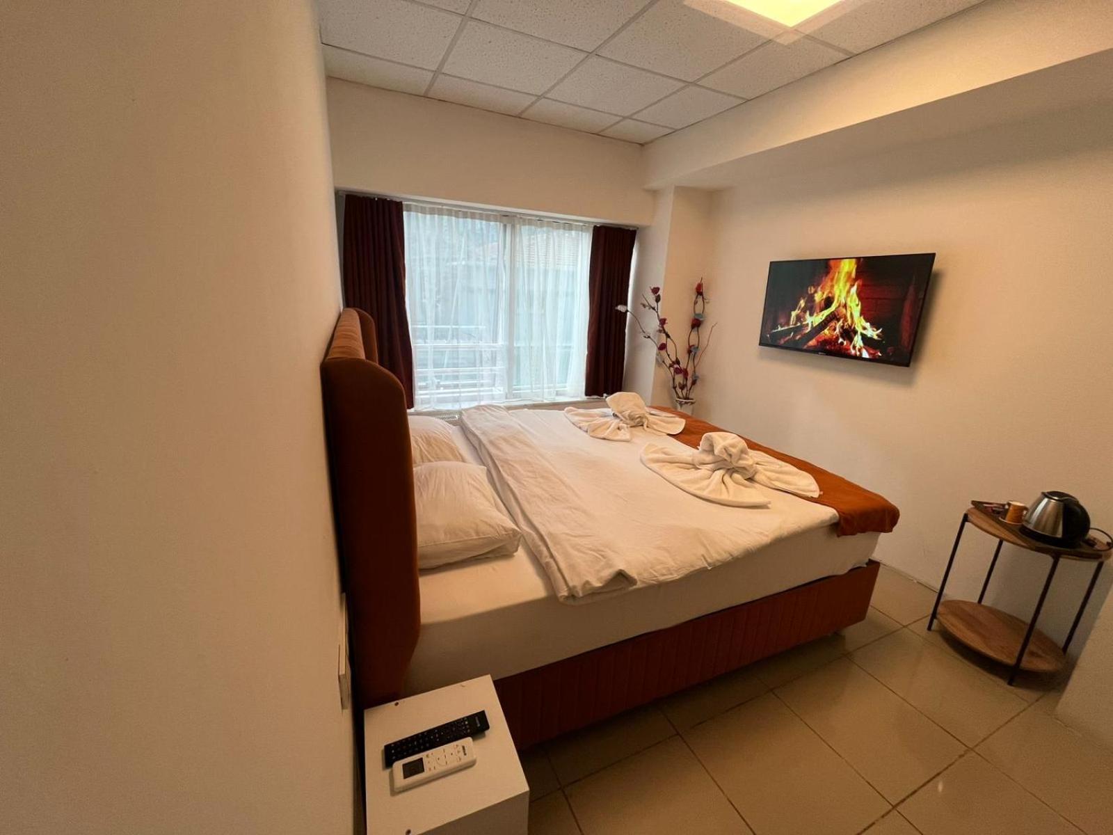 Kadikoey Bull Hotel อิสตันบูล ภายนอก รูปภาพ